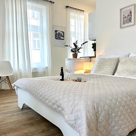Treetess City Centre Prague Apartments Екстериор снимка