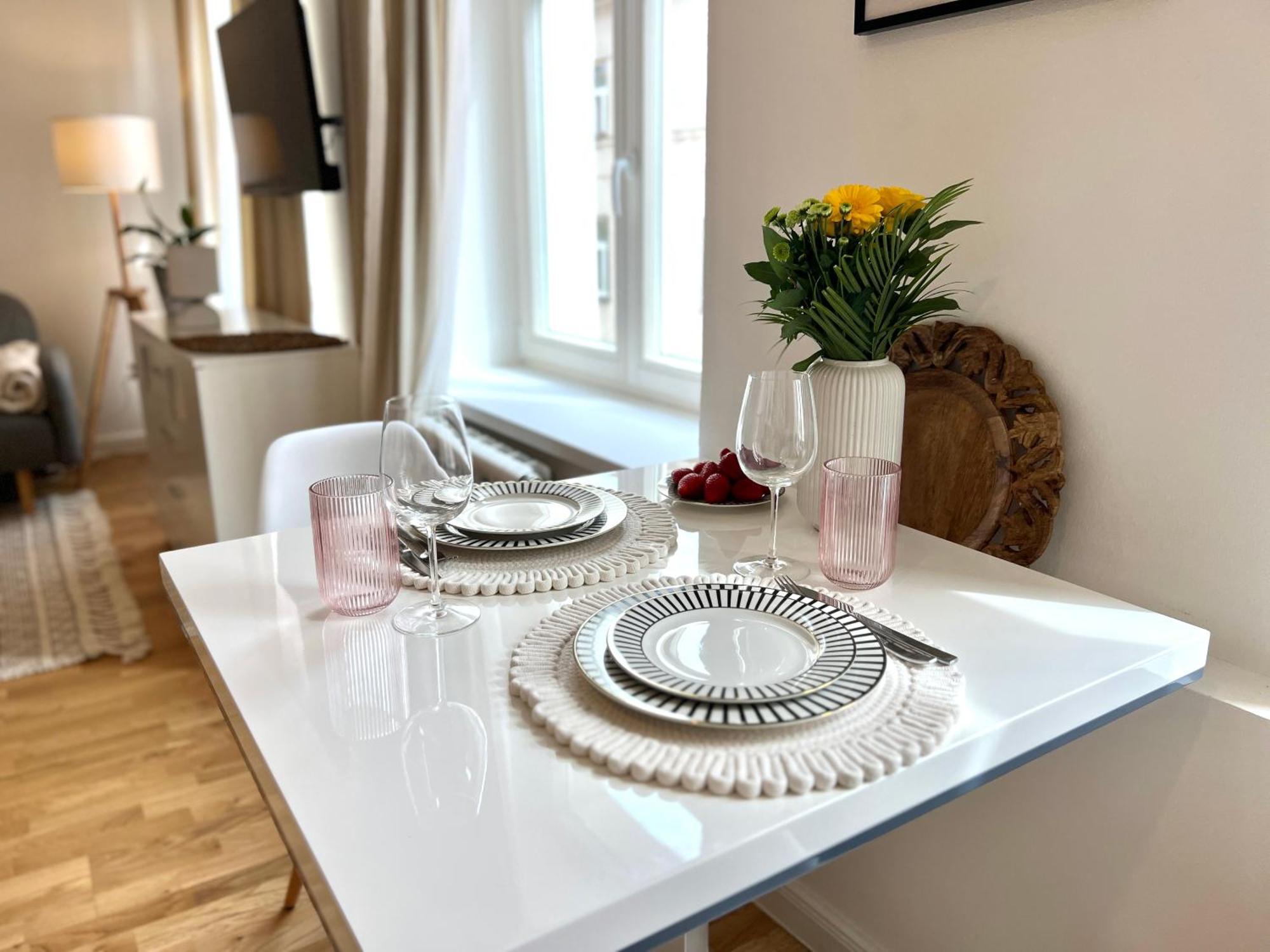 Treetess City Centre Prague Apartments Екстериор снимка