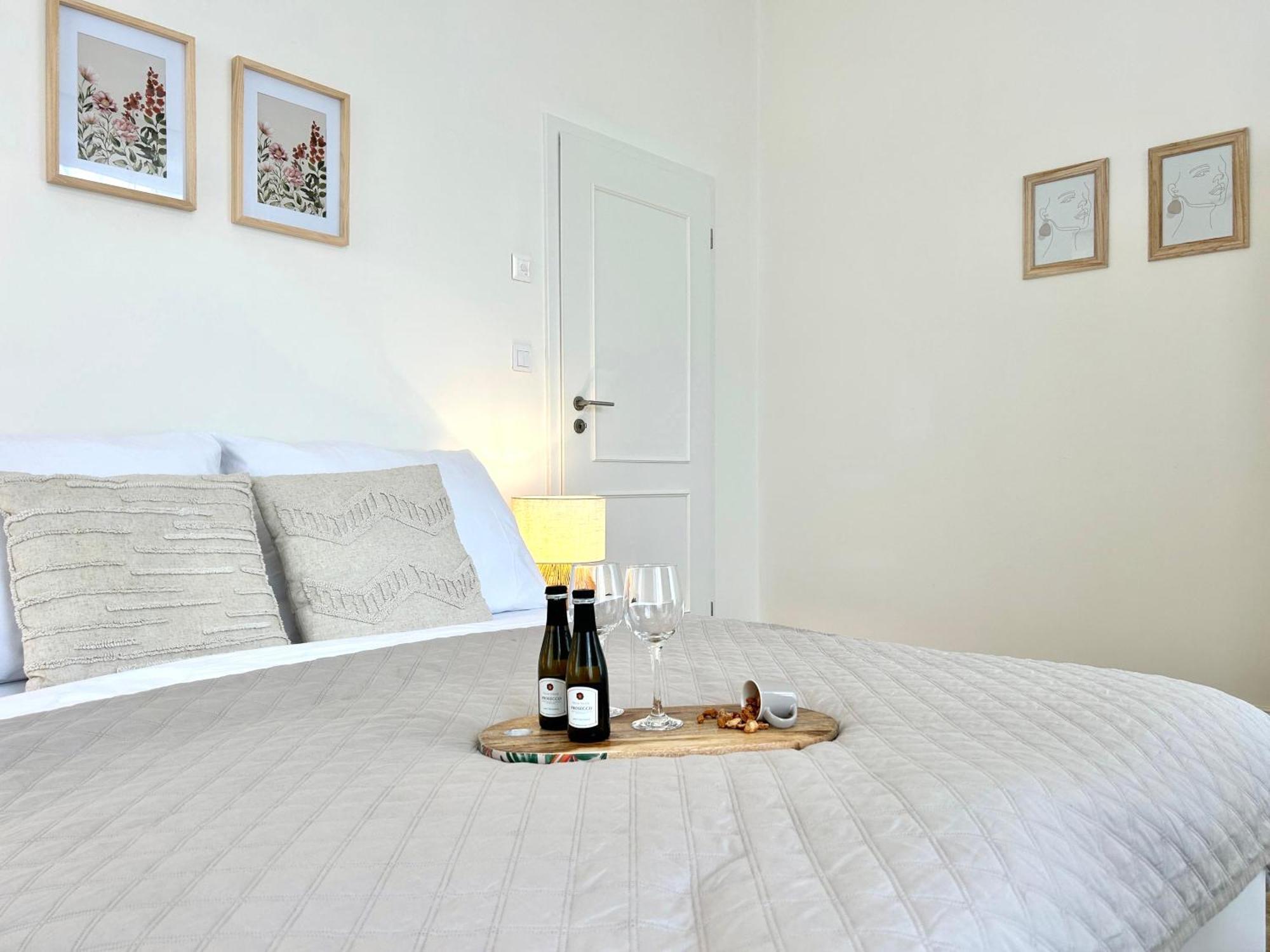 Treetess City Centre Prague Apartments Стая снимка